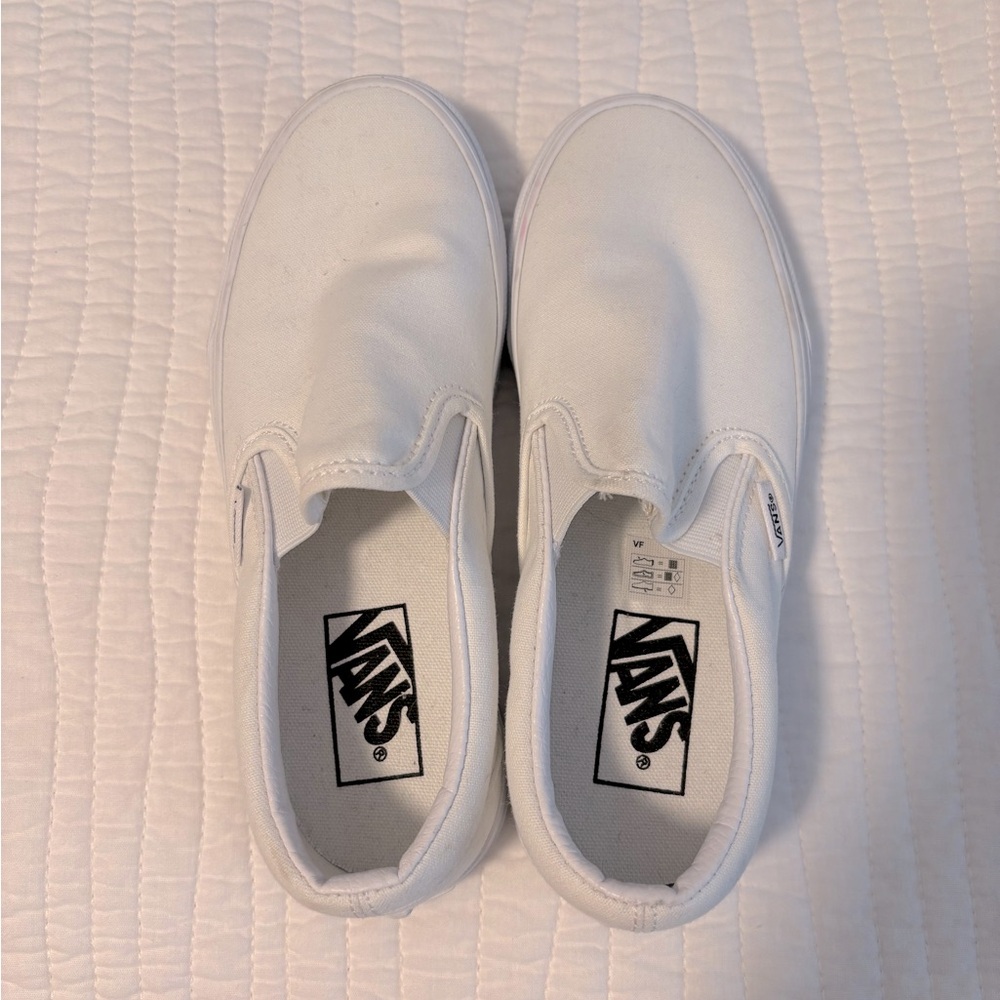 VANS white womens 5.5 / youth 4.0